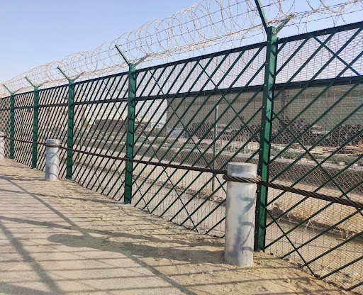 fencing in Saudi Arabia 