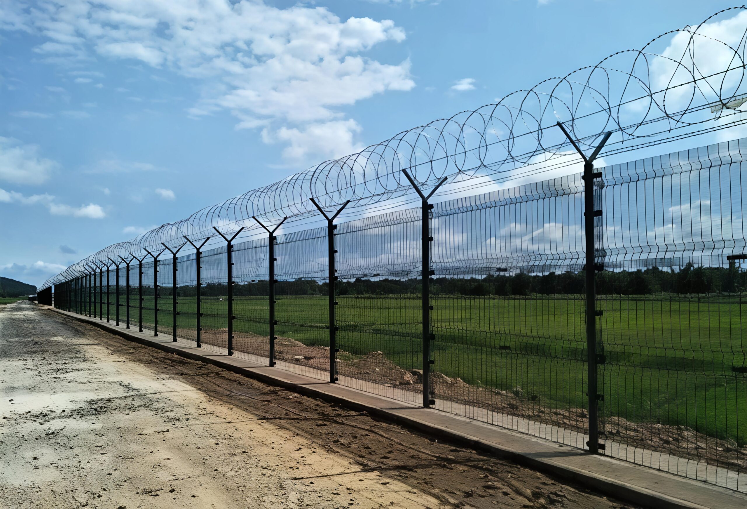 Chain Link Fence Mesh Manufacturer in Saudi Arabia