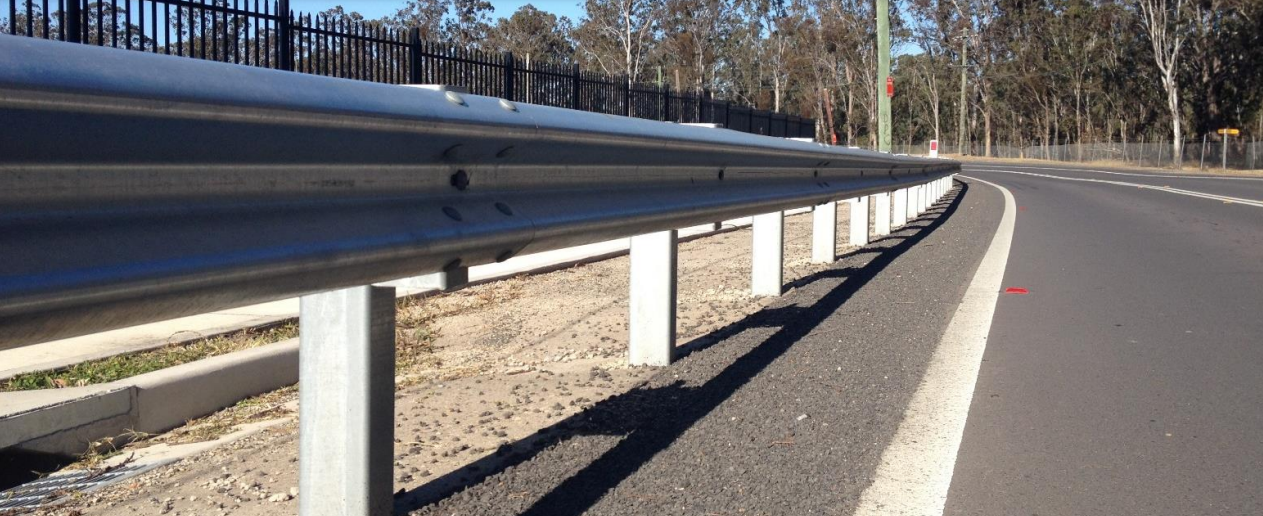 Highway Guardrail - Arab Metal Fences Industry مصنع اسوار العربية المعدنية