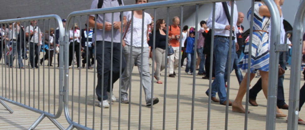 crowd control barrier street