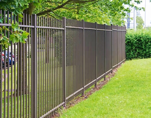 Metal steel fence: the ultimate guide 